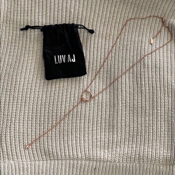 Luv Aj Full Bloom Lariat - Picture 1 of 4